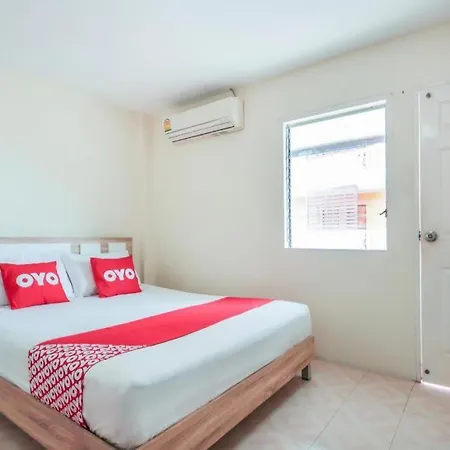 Oyo 885 You And Me House